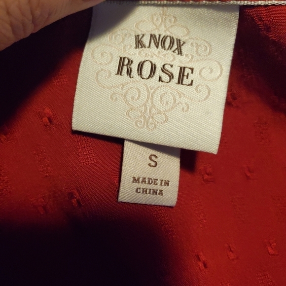 Knox Rose Eyelet Blouse - Picture 12 of 13